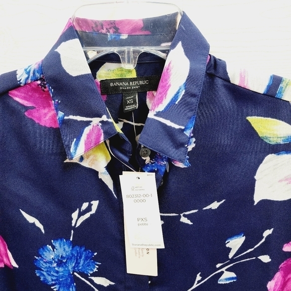 Banana Republic Office Blouse - Picture 2 of 7